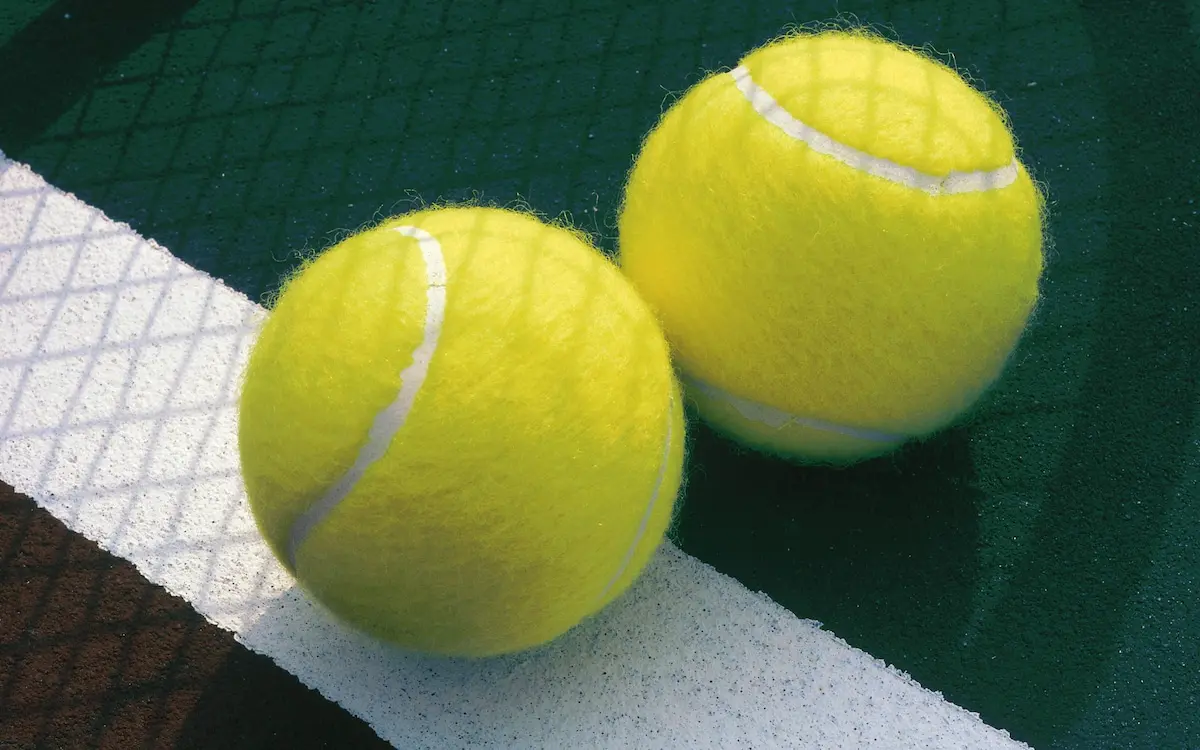 زمین تنیس هتل گرند هایت دبی